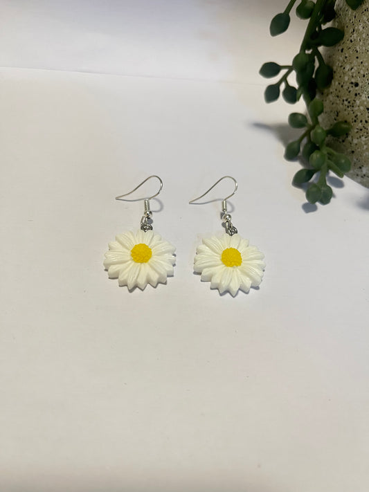 Daisy Dangle Earrings