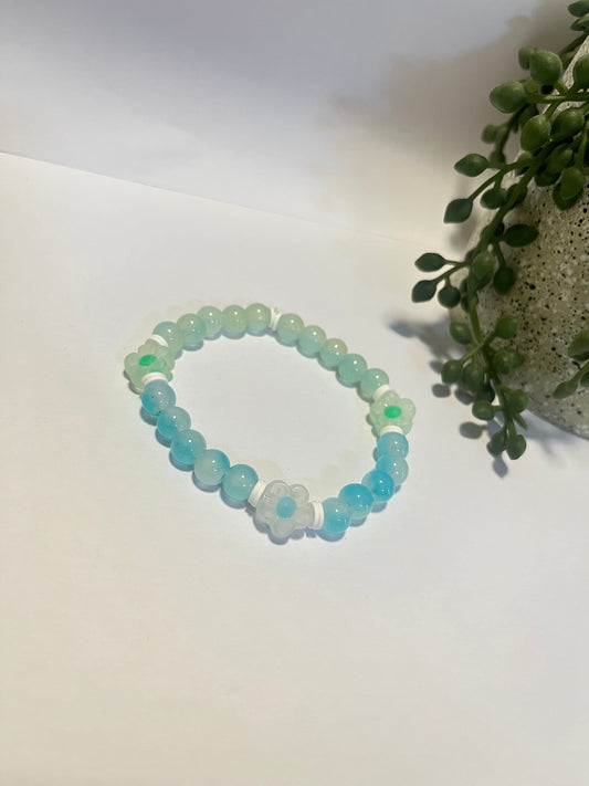Flower Beaded Bracelet