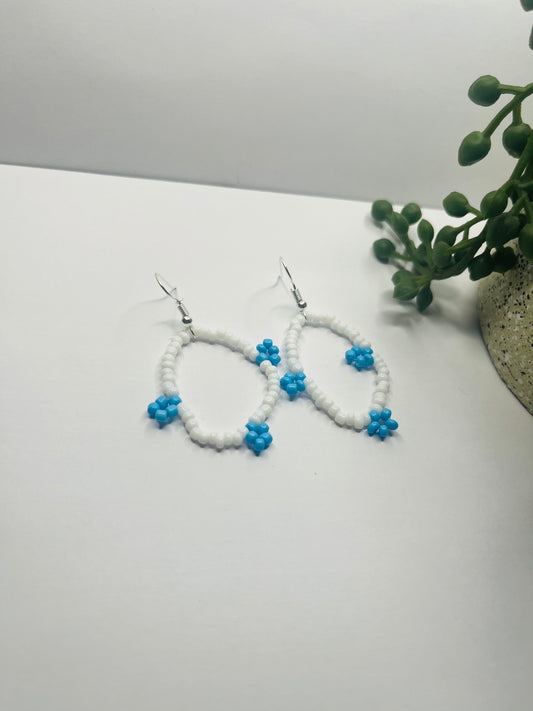White & Blue bead flower oval dangle earrings