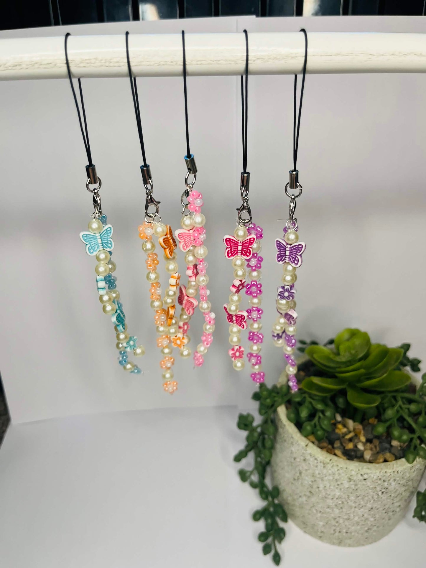 Sweetheart Pearls Phone Charms